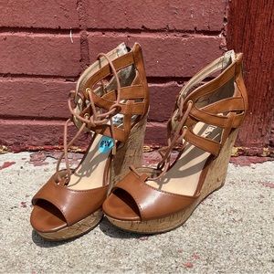 Strap Wedges